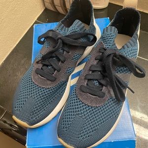 Addida Knit Sneakers